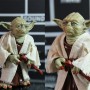 Figurine Jedi Yoda sabre laser